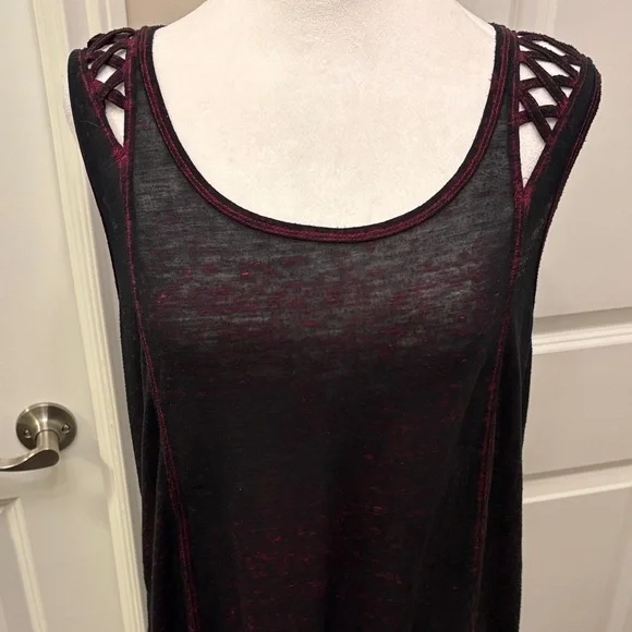 Harley-Davidson Woman's Black Tank Top XL Red Highlights - Picture 2 of 14